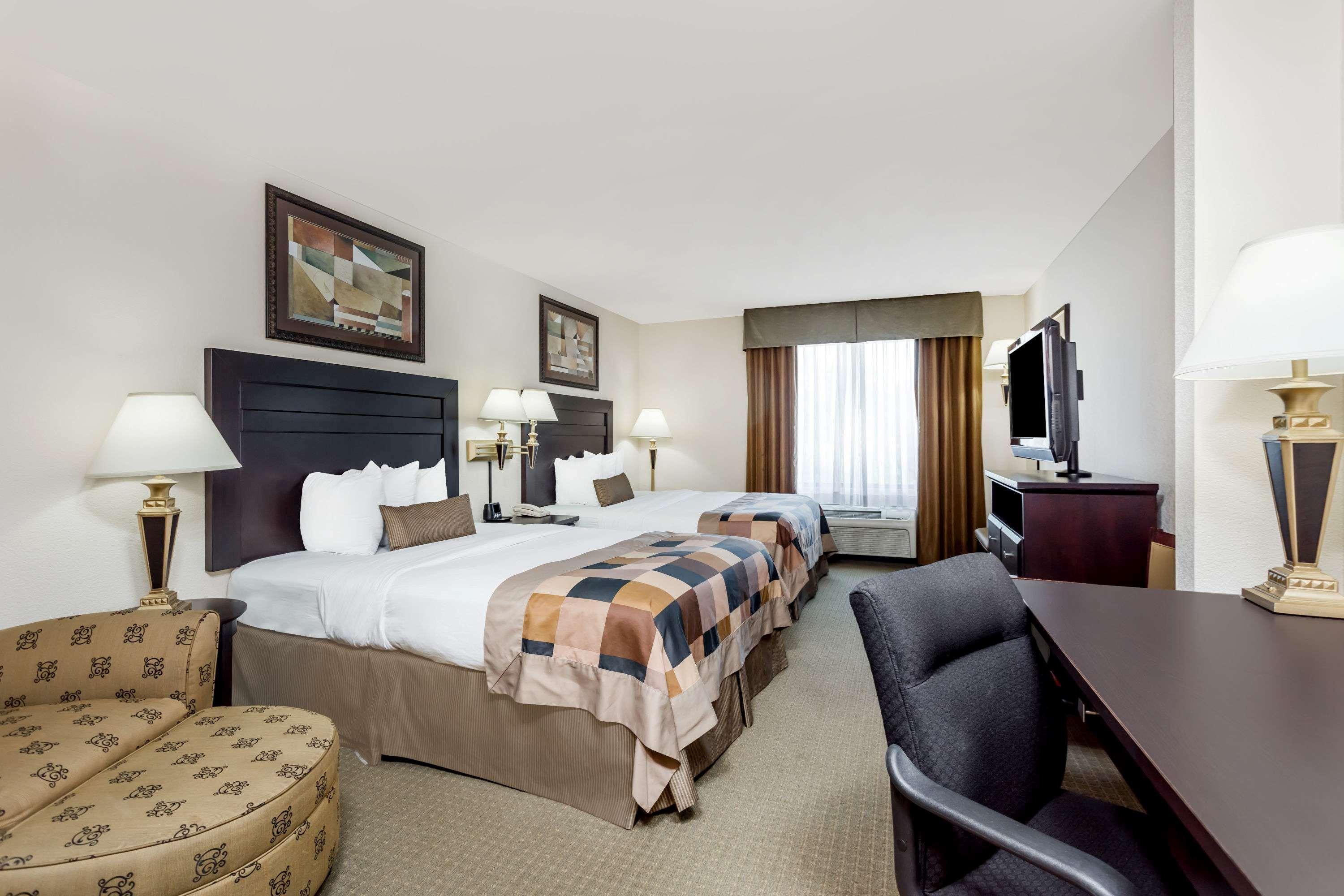Wingate By Wyndham Lagrange Hotell Eksteriør bilde