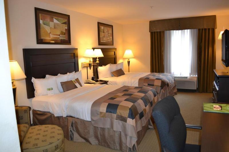 Wingate By Wyndham Lagrange Hotell Eksteriør bilde