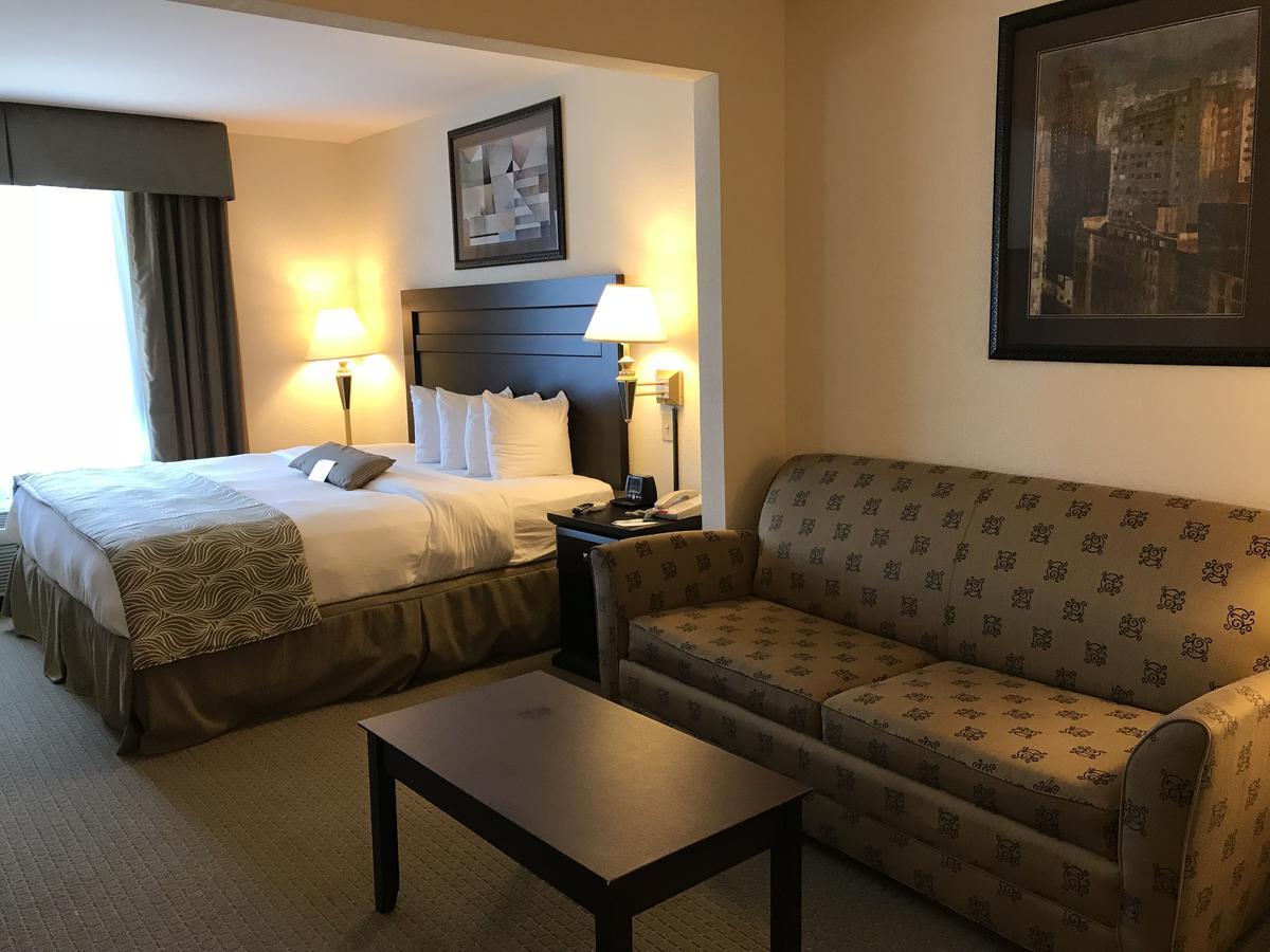 Wingate By Wyndham Lagrange Hotell Eksteriør bilde