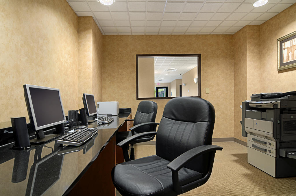 Wingate By Wyndham Lagrange Hotell Fasiliteter bilde